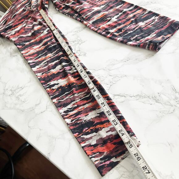 lululemon Align High-Rise Pant 25" in Tiger Tide Smoky Red Multi Women’s size 4 - Picture 9 of 9